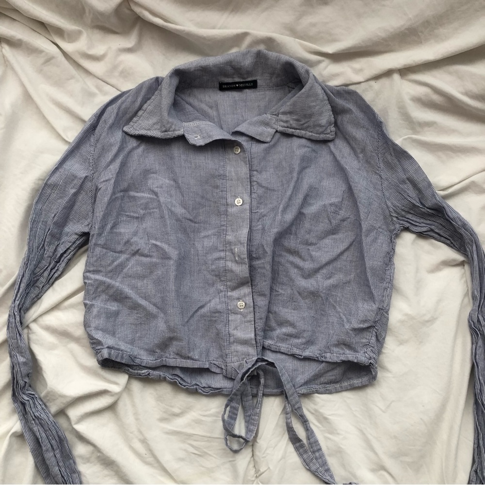 brandy melville button up crop top